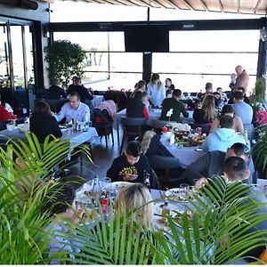 Perla E Dumrese, Bar-Restaurant-Hotel